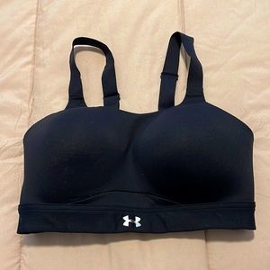 Under Armour Sports Bra 34DD